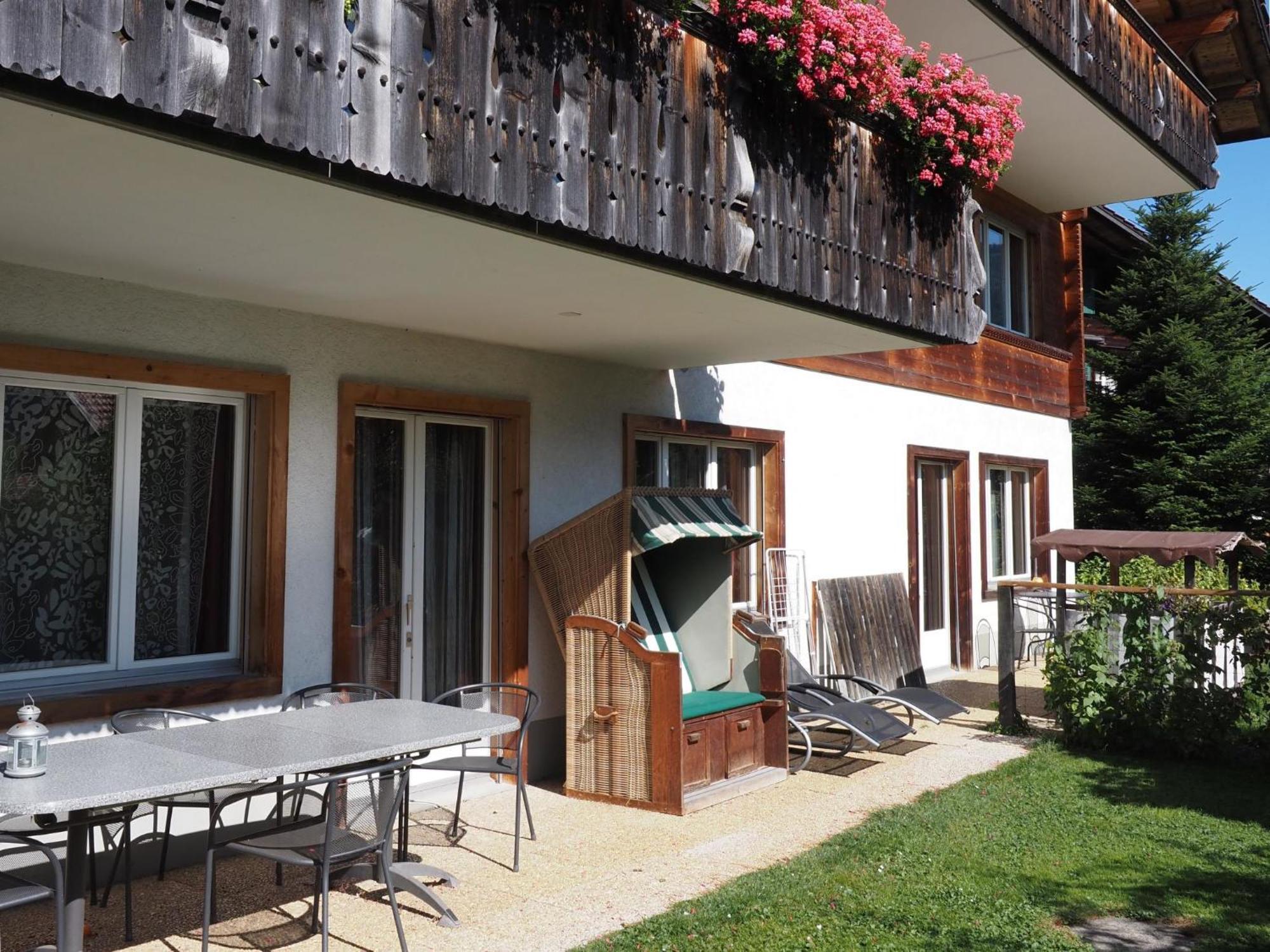 Apartment Am Ryschbächli Zweisimmen Exterior foto
