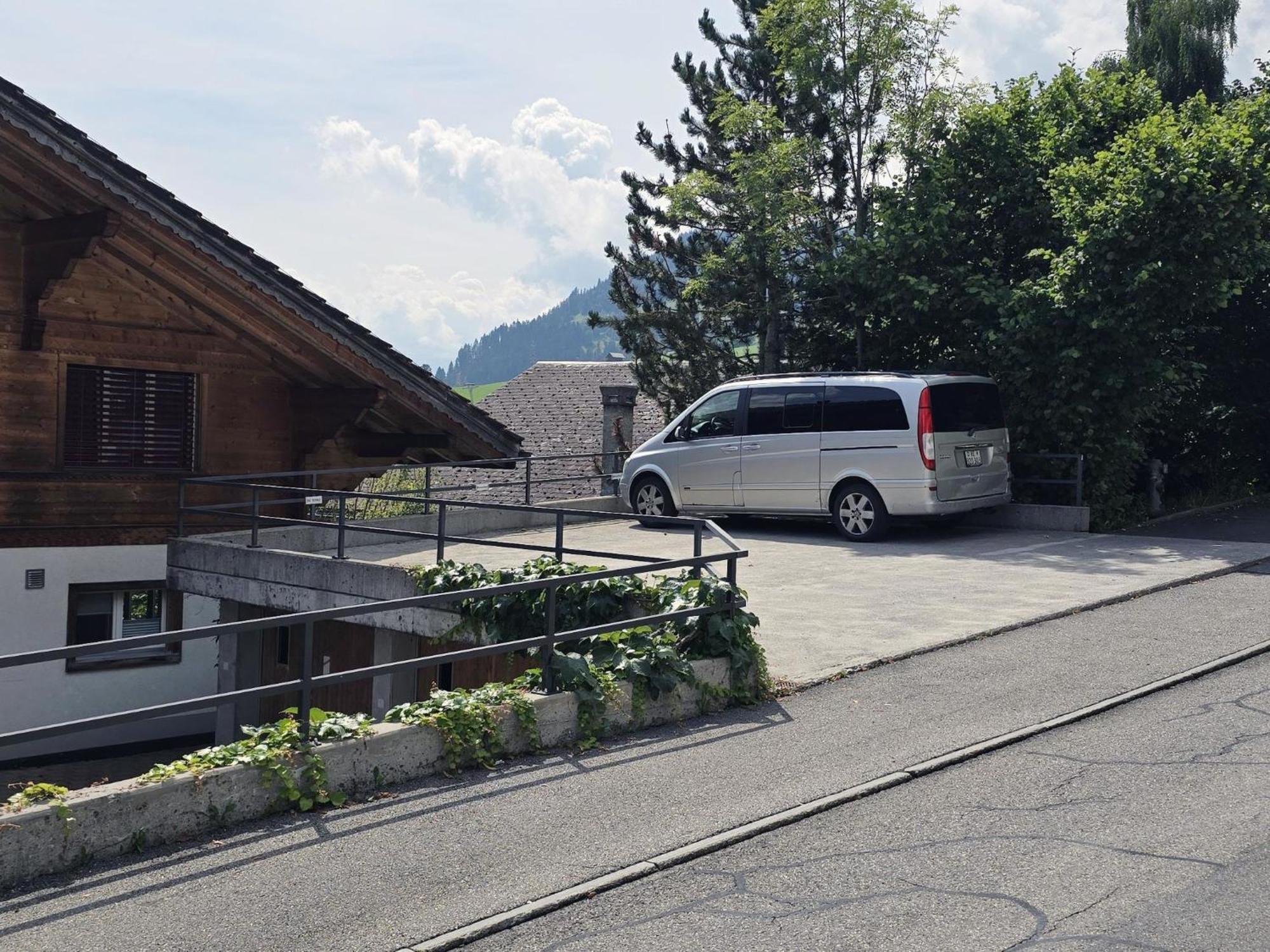 Apartment Am Ryschbächli Zweisimmen Exterior foto